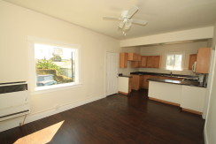 11_Duplex upstairs living room-kitchen IMG_9490
